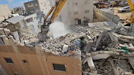 הריסת הבית בו הוסתרו מחבלים ברהט, צילום: באדיבות הרשות לאכיפה במקרקעין